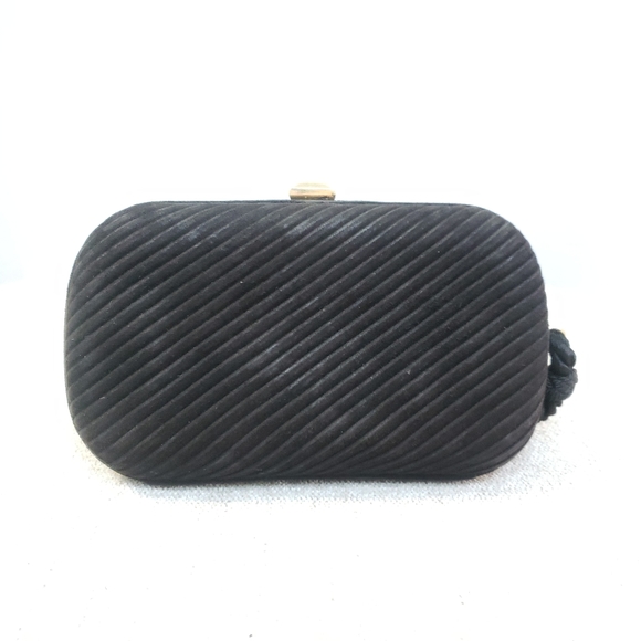 Bottega Veneta Suede Black Diagonal Lines Clutch. - Picture 1 of 7
